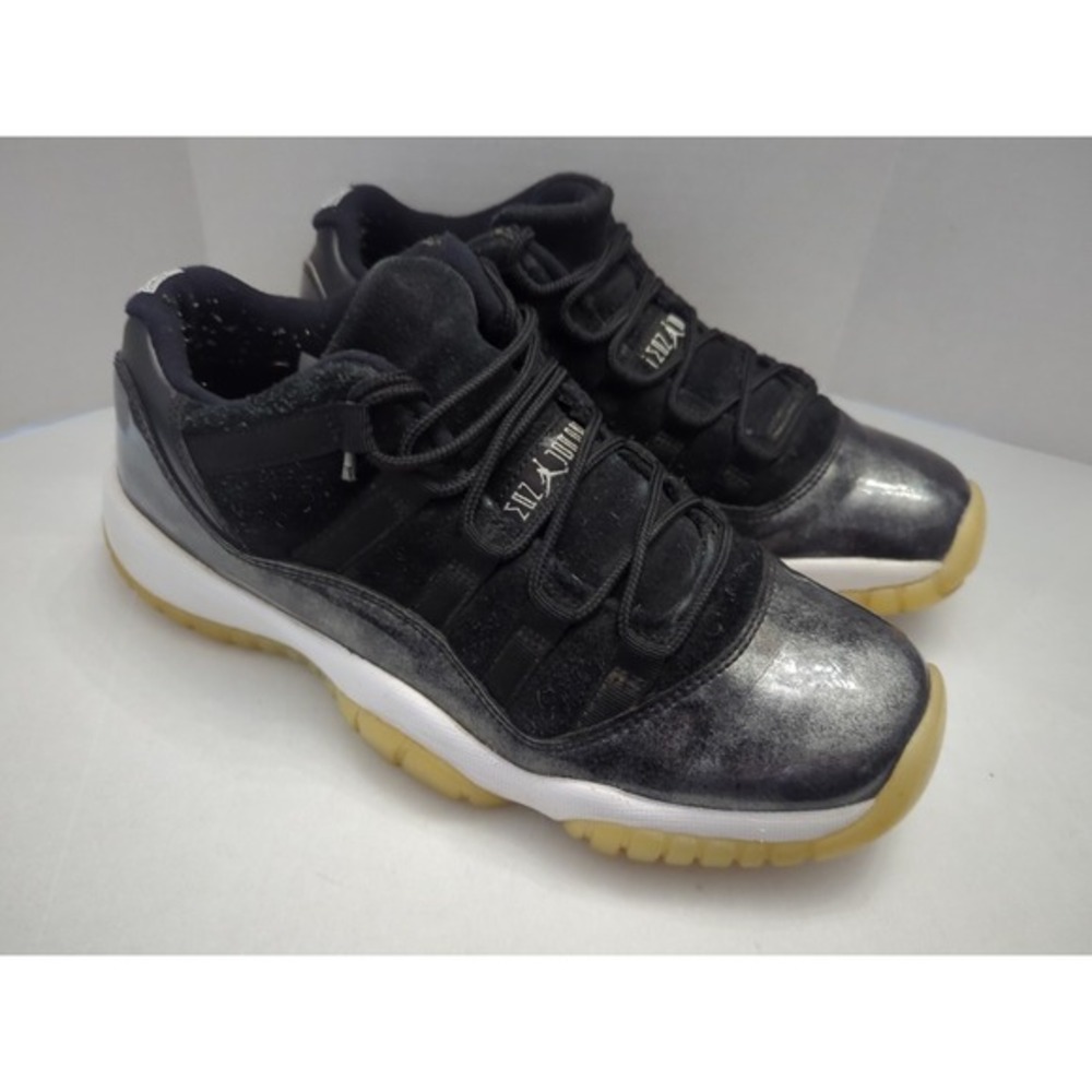 Nike Air Jordan 11 Retro Low Barons 2016 528895-010 Black White Size 7Y Women 8‎